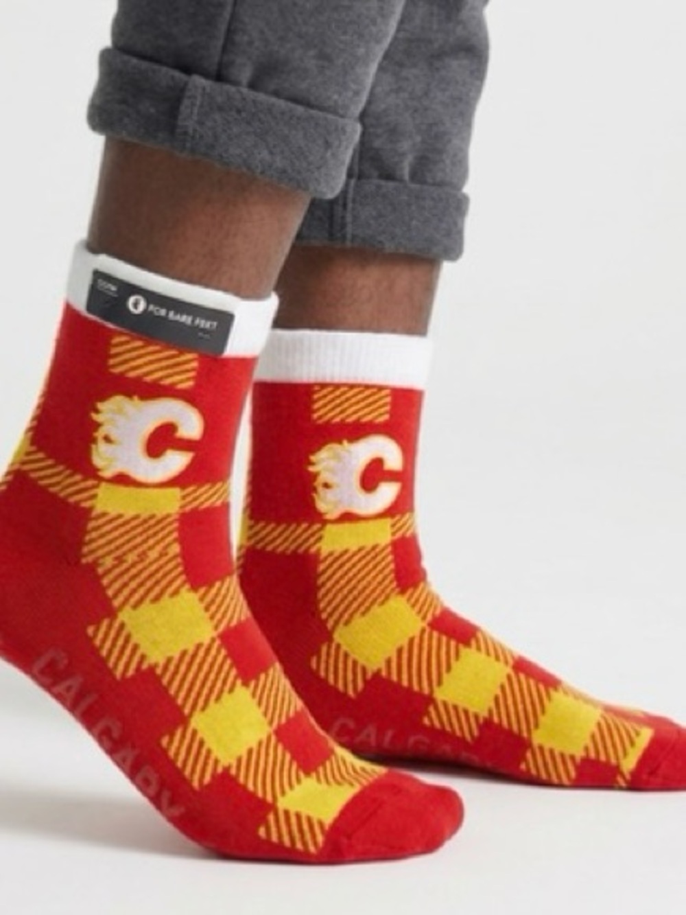 NHL For Bare Feet Crew Socks with Calgary Flames Flame 'C' Logo NWT